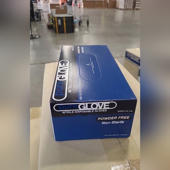 Gloves - Picture 4 of 5